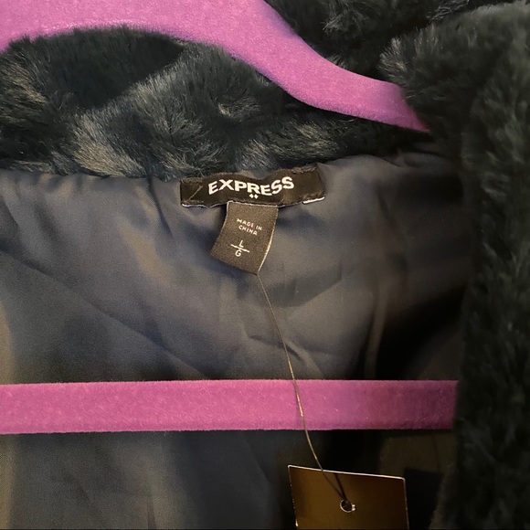 Express Green Faux Fur Jacket - Picture 6 of 6